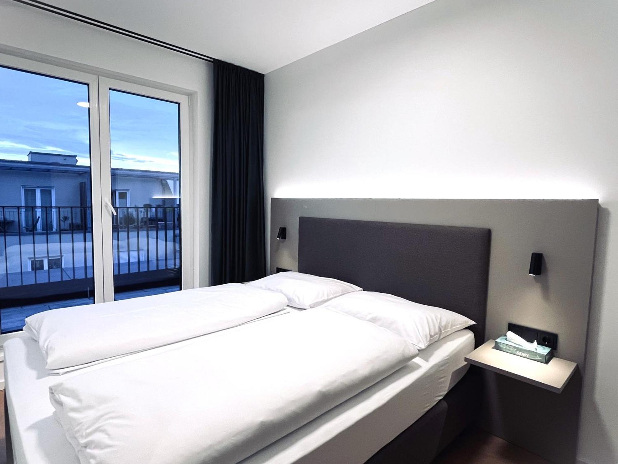 Mikes Apartments Мюнхен Екстериор снимка